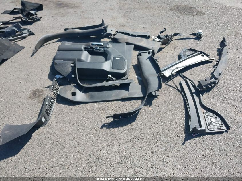 2022 GMC Sierra 2500Hd 4Wd Standard Bed Denali VIN: 1GT49REY8NF227483 Lot: 43212899