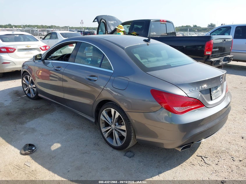2015 MERCEDES-BENZ CLA 250 WDDSJ4EBXFN162128