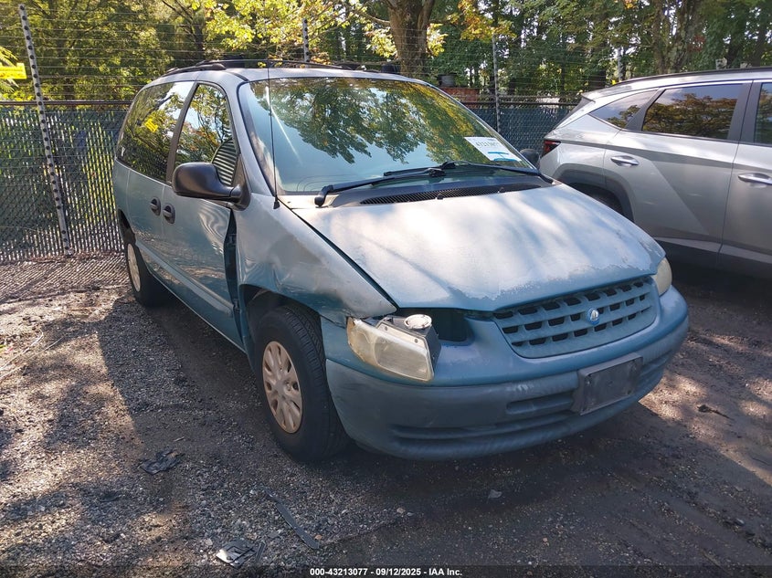 2P4GP25GXXR159843 1999 Plymouth Voyager auction photo 1