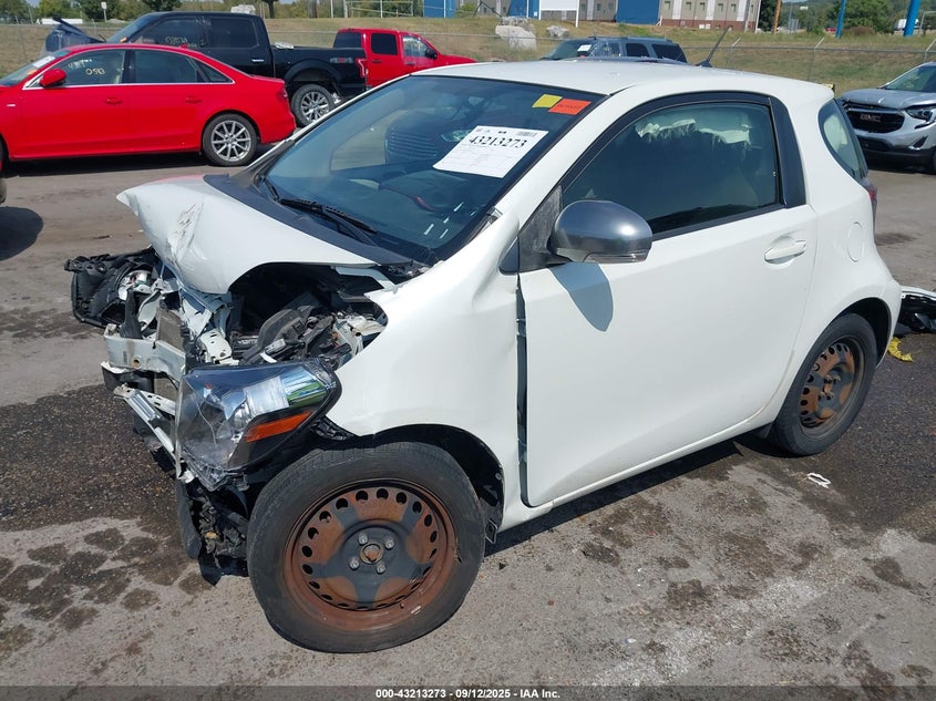JTNJJXB05DJ025933 2013 SCION IQ photo no. 2