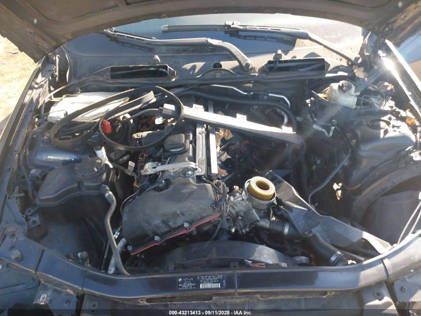 2006 BMW 325Xi VIN: WBAVD13556KV05677 Lot: 43213413