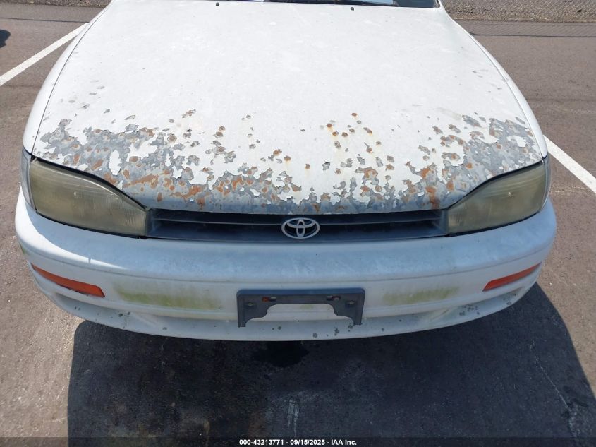 1994 Toyota Camry Le VIN: 4T1GK12E7RU853259 Lot: 43213771