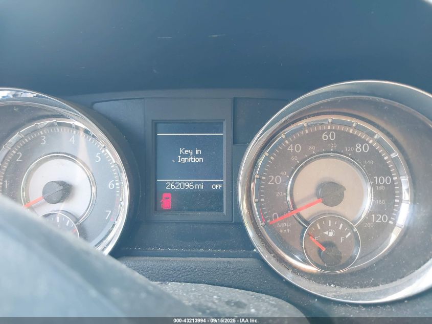 2011 Chrysler Town & Country Touring VIN: 2A4RR5DG5BR698352 Lot: 43213994