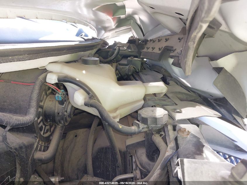 2017 Chevrolet Express Cutaway Work Van VIN: 1GB0GRFG3H1116565 Lot: 43214029