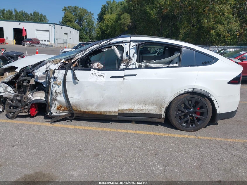 2023 Tesla Model X Plaid Tri Motor All-Wheel Drive VIN: 7SAXCBE60PF428146 Lot: 43214084