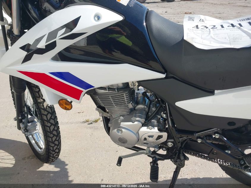 2025 Honda Xr150L E VIN: 3H1KD1316SD200125 Lot: 43214113