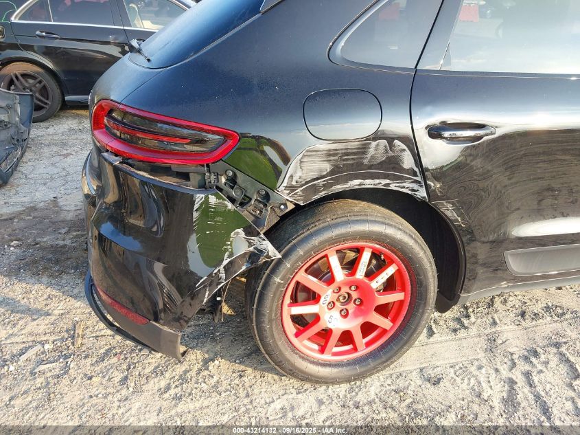 2018 Porsche Macan Sport Edition VIN: WP1AA2A54JLB09390 Lot: 43214132