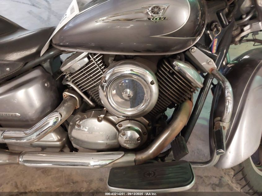 2004 Yamaha Xvs1100 A VIN: JYAVP11E14A058633 Lot: 43214251