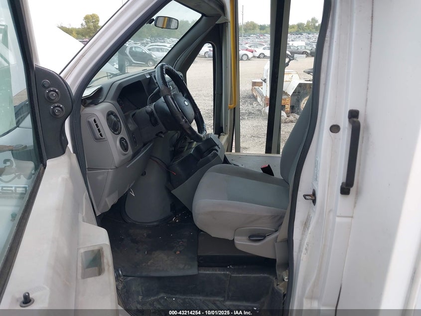 2016 Ford E-350 Cutaway VIN: 1FDEE3FL7GDC31325 Lot: 43214254