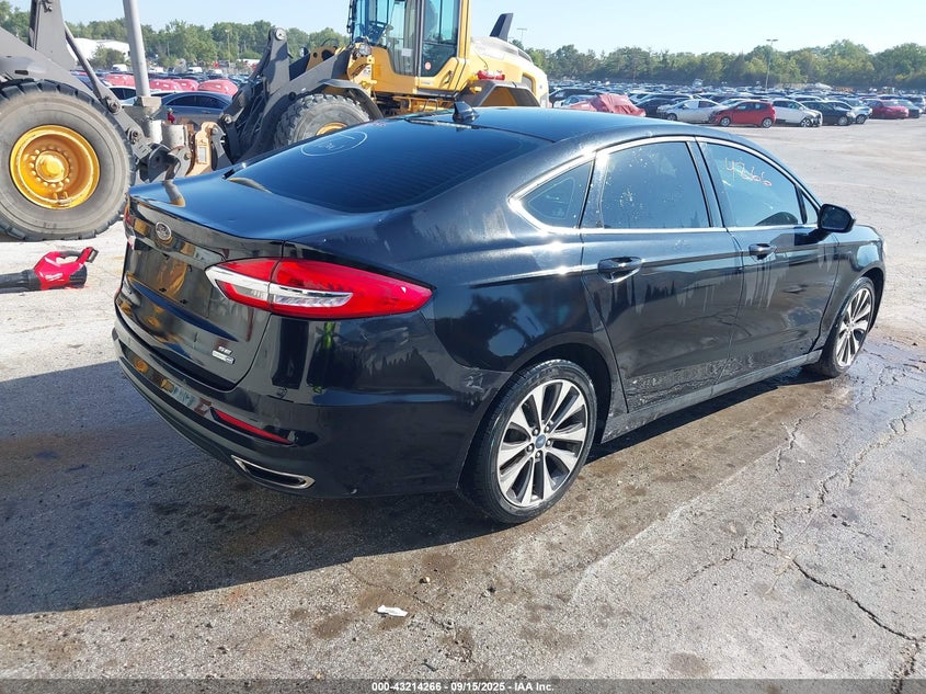2019 FORD FUSION SE - 3FA6P0T99KR252936