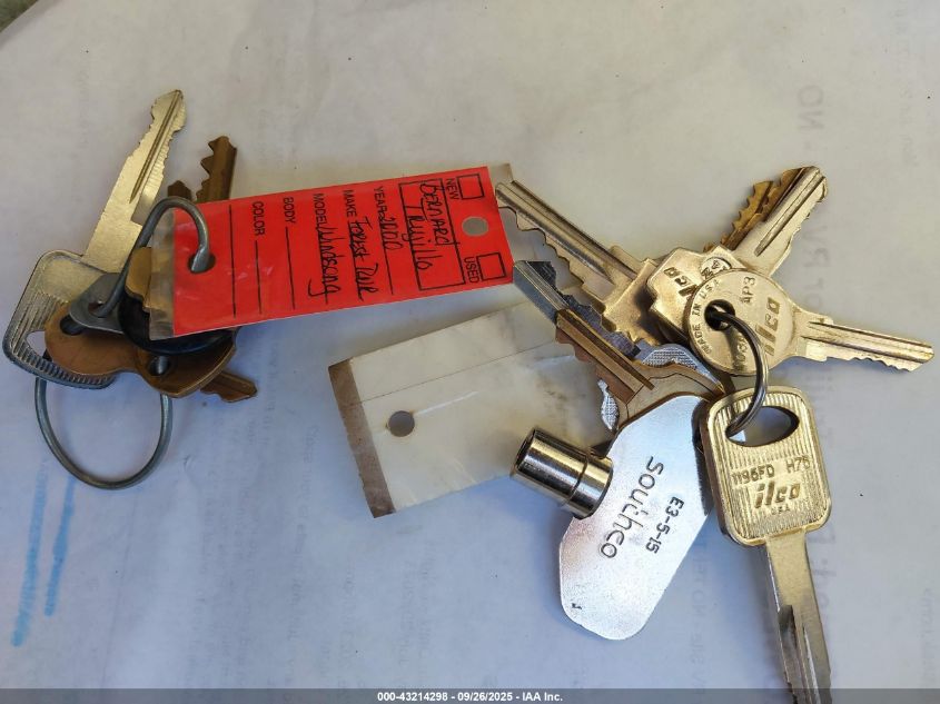 2000 Ford F550 Super Duty Stripped Chass VIN: 3FCNF53SXYJA04274 Lot: 43214298