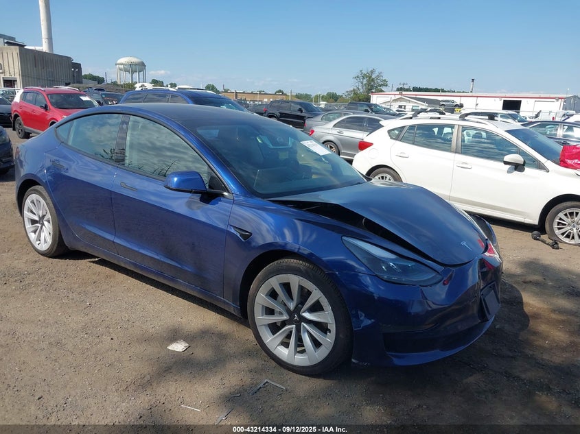 TESLA MODEL 3 REAR-WHEEL DRIVE