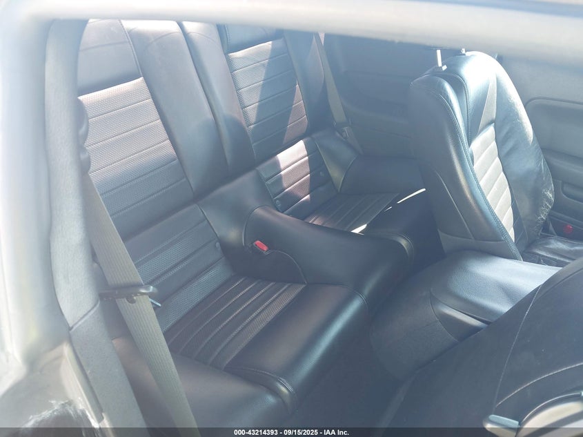 2007 Ford Mustang Gt Deluxe/Gt Premium VIN: 1ZVFT82H375336397 Lot: 43214393