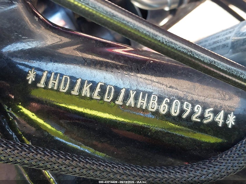 2017 HARLEY-DAVIDSON FLHTK ULTRA LIMITED - 1HD1KED1XHB609254