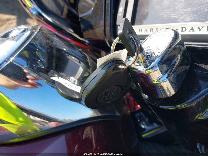 2017 HARLEY-DAVIDSON FLHTK ULTRA LIMITED - 1HD1KED1XHB609254