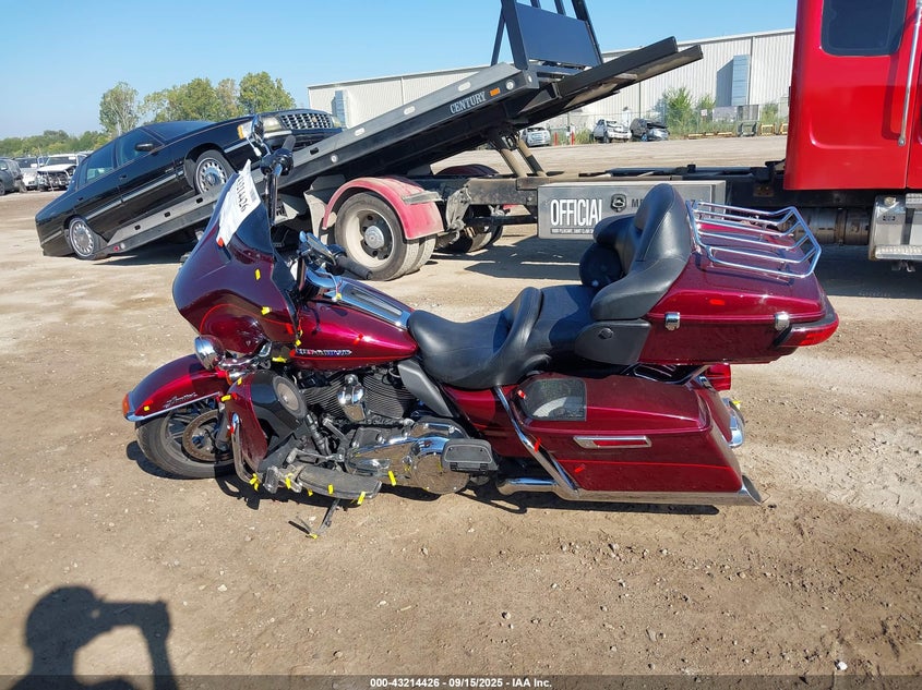 2017 HARLEY-DAVIDSON FLHTK ULTRA LIMITED - 1HD1KED1XHB609254