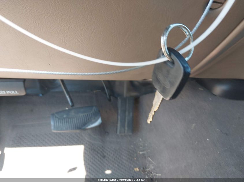 2001 Ford Excursion Xlt VIN: 1FMNU41L61ED04704 Lot: 43214431