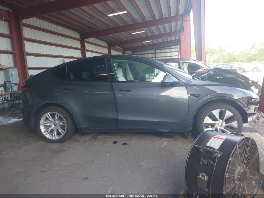 2021 Tesla Model Y Long Range Dual Motor All-Wheel Drive VIN: 5YJYGDEEXMF301828 Lot: 43214497