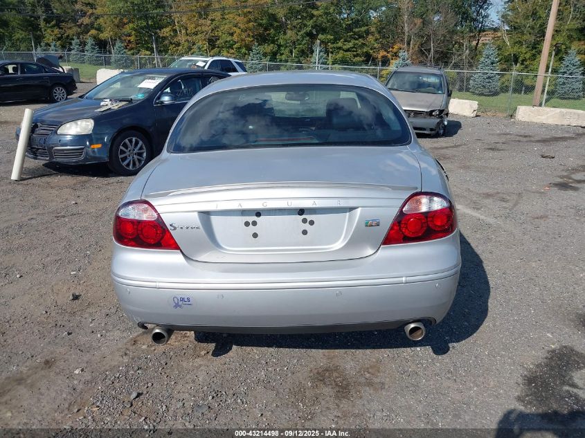 2005 Jaguar S-Type 4.2L V8 R VIN: SAJWA03V651N15957 Lot: 43214498