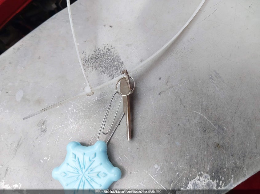 1983 Dodge Ram Van B250 VIN: 2B6HB23T8DK370393 Lot: 43214628