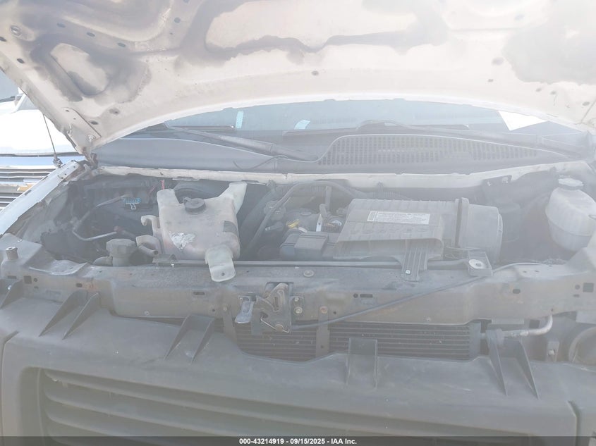 2008 GMC Savana Cutaway Work Van VIN: 1GDGG31C281909878 Lot: 43214919