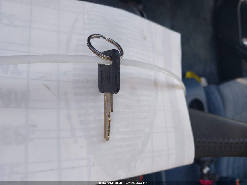 1994 Chevrolet Blazer K1500 VIN: 1GNEK18K3RJ411175 Lot: 43214960