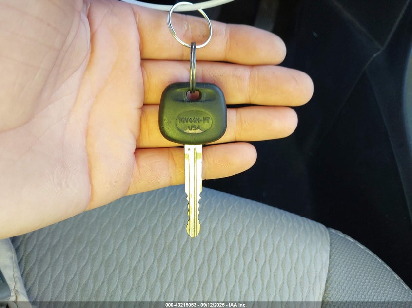 2015 TOYOTA COROLLA LE - 2T1BURHEXFC395353