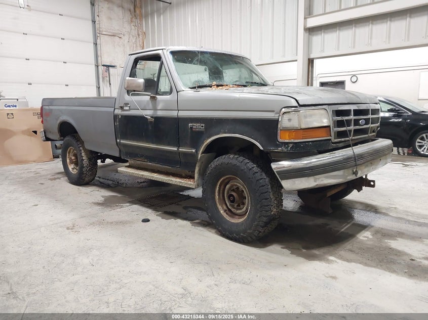 1992 Ford F250 grey pickup diesel 2FTHF26M3NCA02090 photo #1