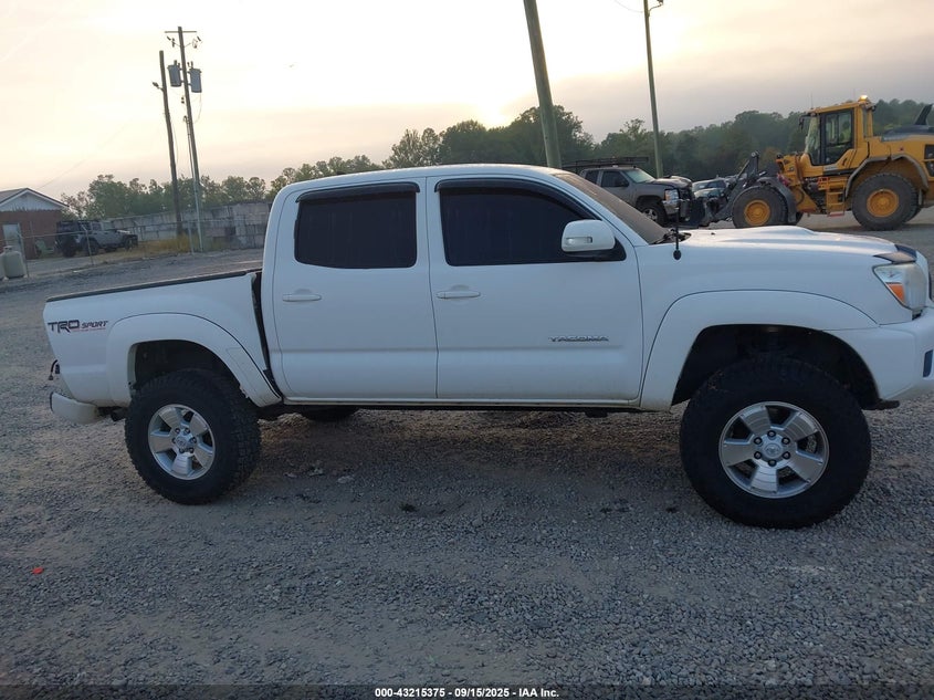 2015 TOYOTA TACOMA BASE V6 3TMLU4EN7FM198580