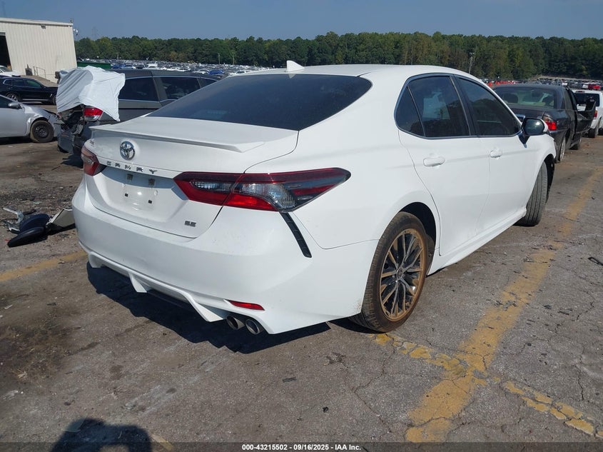 2021 TOYOTA CAMRY SE - 4T1G11AK8MU599922