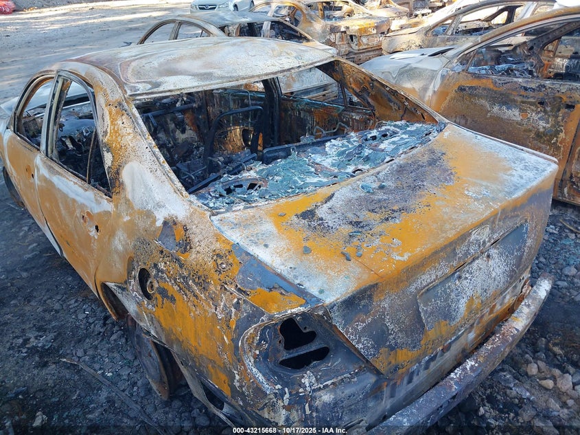 2002 Toyota Camry Le white sedan gasoline 4T1BE32KX2U089478 photo #4