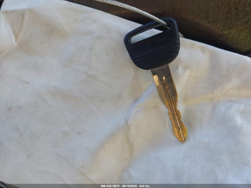 2000 Honda Civic Lx VIN: 1HGEJ6673YL065219 Lot: 43215670