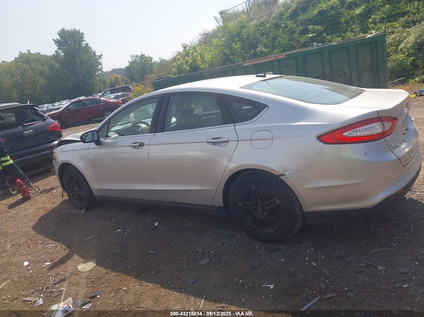 2013 Ford Fusion S VIN: 3FA6P0G78DR201844 Lot: 43215814