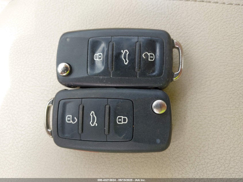 2013 VOLKSWAGEN PASSAT 2.0L TDI SE 1VWBN7A30DC001615