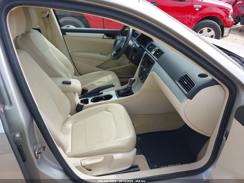 2013 VOLKSWAGEN PASSAT 2.0L TDI SE 1VWBN7A30DC001615