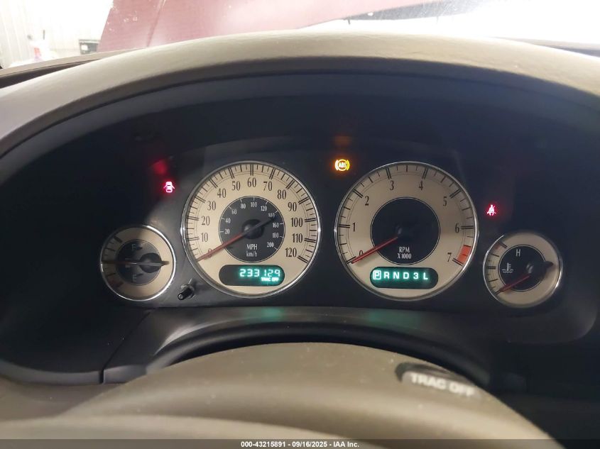 2002 Chrysler Town & Country Limited VIN: 2C8GP64L22R746829 Lot: 43215891