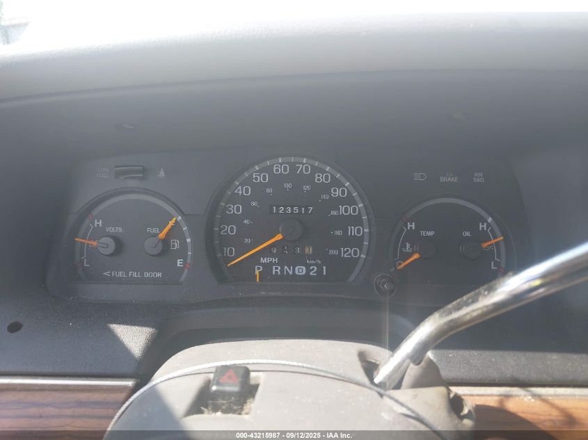 1997 Ford Crown Victoria VIN: 2FALP73W9VX148941 Lot: 43215987