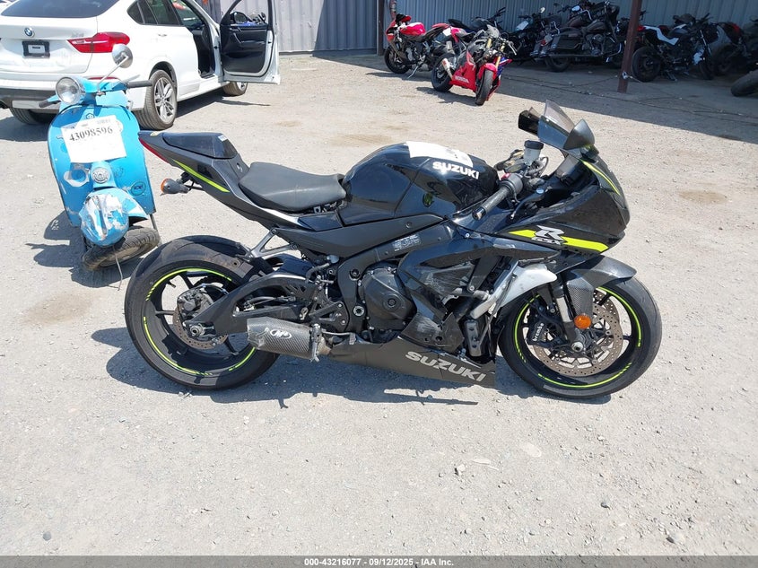 2023 Suzuki Gsx-R1000 VIN: JS1DM11FXP7100083 Lot: 43216077