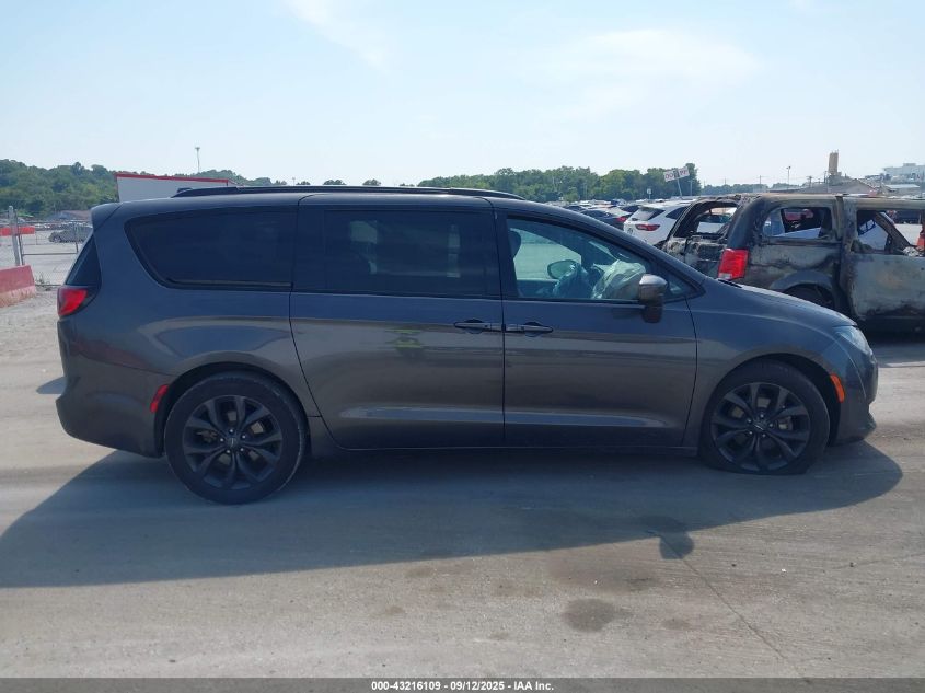 2020 Chrysler Pacifica Touring L Plus VIN: 2C4RC1EG0LR286355 Lot: 43216109