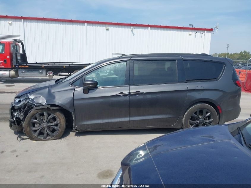 2020 Chrysler Pacifica Touring L Plus VIN: 2C4RC1EG0LR286355 Lot: 43216109