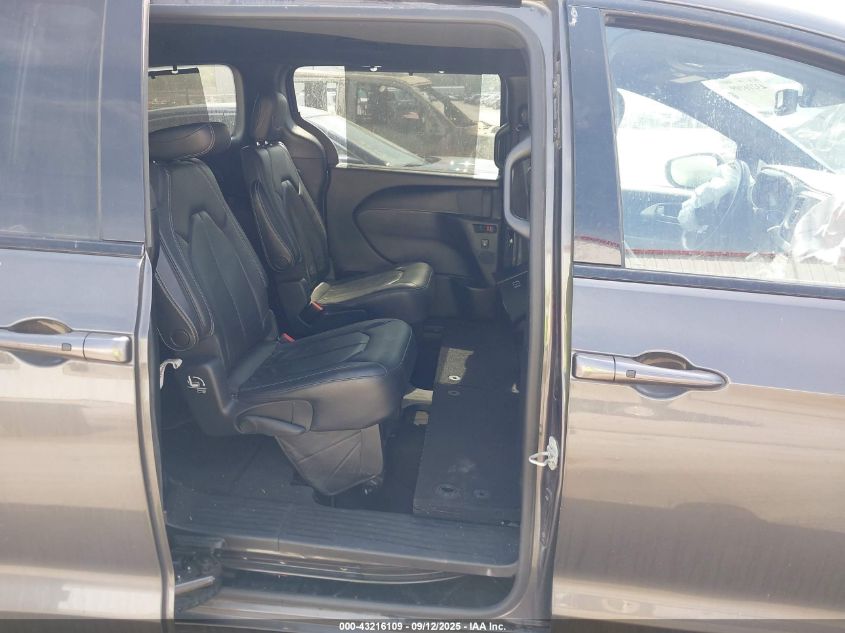 2020 Chrysler Pacifica Touring L Plus VIN: 2C4RC1EG0LR286355 Lot: 43216109