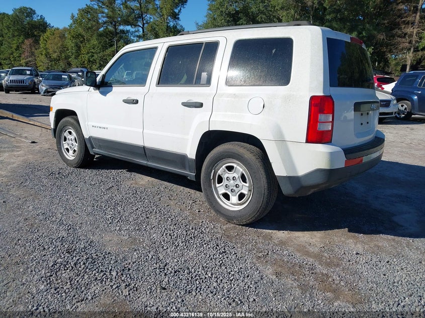 1C4NJPBA9FD335728 2015 JEEP LIBERTY (PATRIOT) photo no. 3