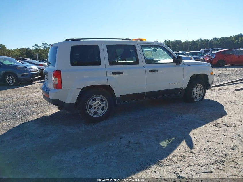 1C4NJPBA9FD335728 2015 JEEP LIBERTY (PATRIOT) photo no. 4
