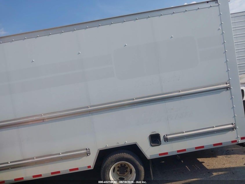 2022 Ford E-350 Cutaway VIN: 1FDWE3FN2NDC03614 Lot: 43216140