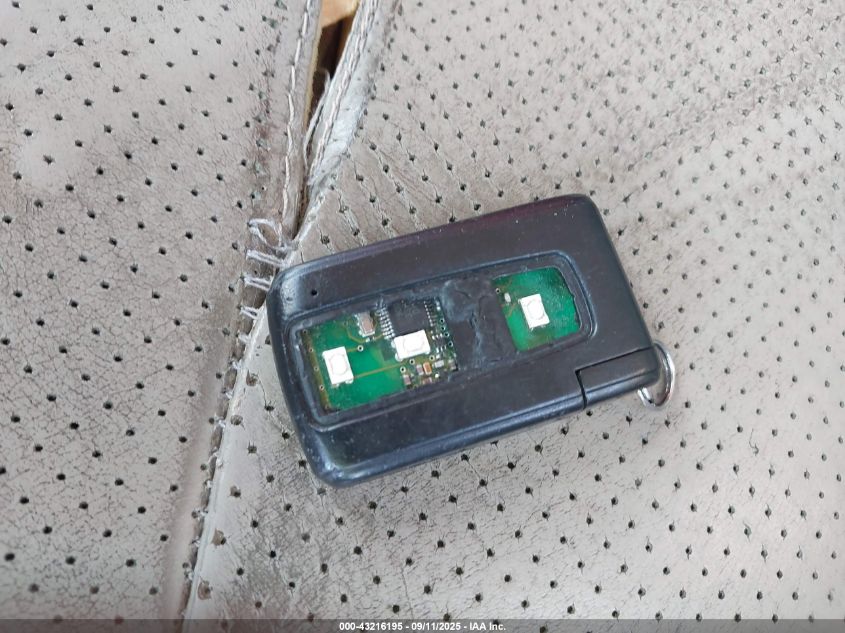 2007 Toyota Prius Touring VIN: JTDKB20U177673463 Lot: 43216195