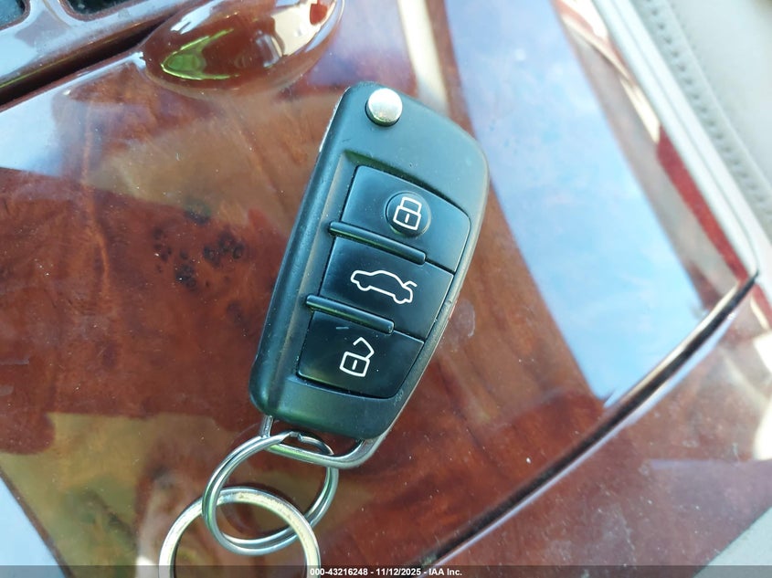 2016 Audi A3 2.0T Premium VIN: WAUB8GFF8G1027471 Lot: 43216248