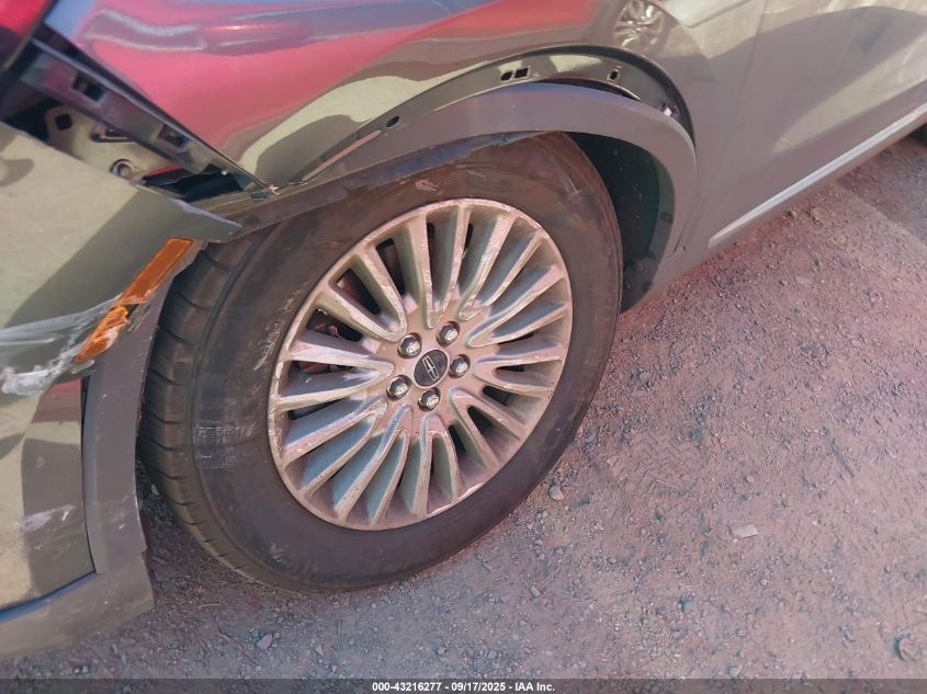 2019 Lincoln Nautilus Standard VIN: 2LMPJ8J9XKBL30334 Lot: 43216277