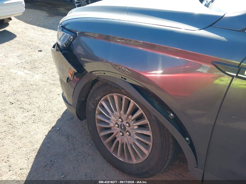 2019 Lincoln Nautilus Standard VIN: 2LMPJ8J9XKBL30334 Lot: 43216277