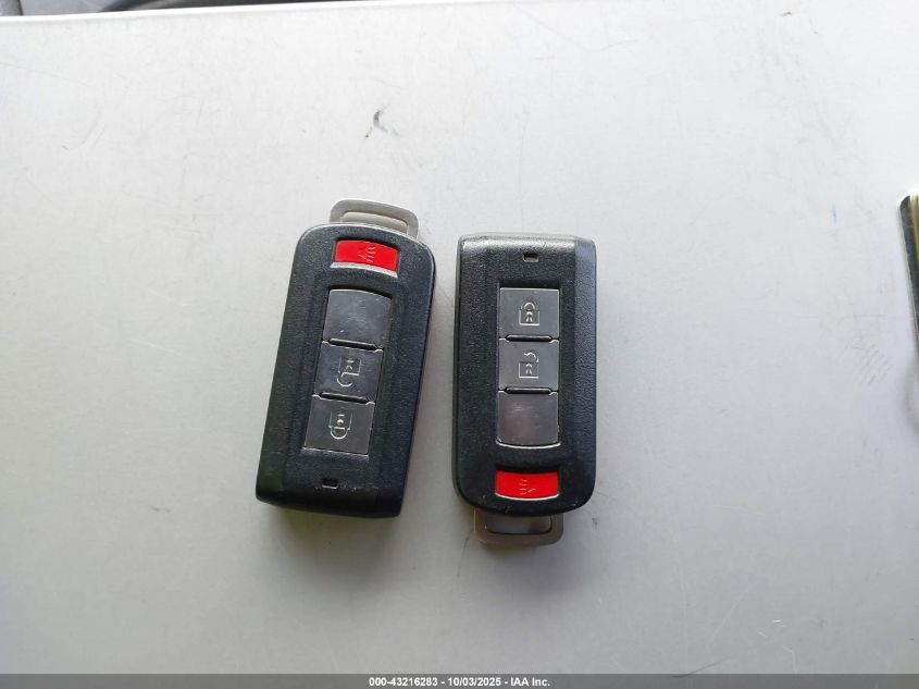 2016 Mitsubishi Outlander Se/Sel VIN: JA4AD3A30GZ002902 Lot: 43216283