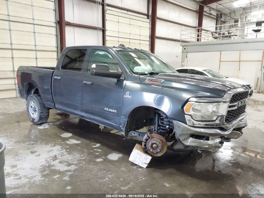 RAM 2500 TRADESMAN 4X4 6 4 BOX